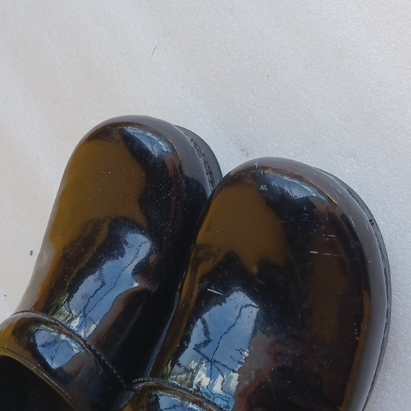 DANSKO Black Patent Leather Clogs - Picture 6 of 6